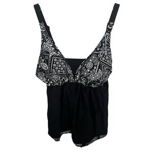 Rekita Black and White Tankini Top. NWT